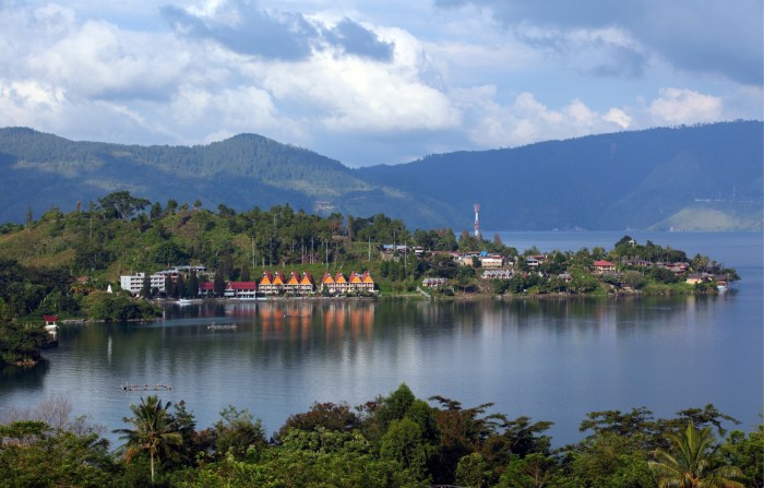 Toba lake utara danau sumatra beauty travel natural tour indonesia tourist amazing dari tips malay